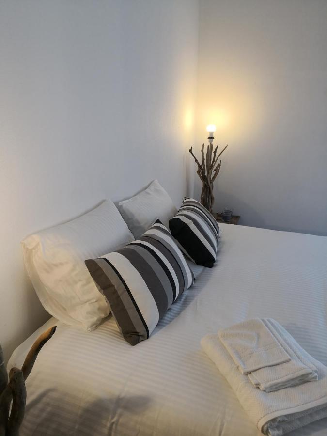 ブリュッセル Le Dernier Metro Bed & Breakfast エクステリア 写真